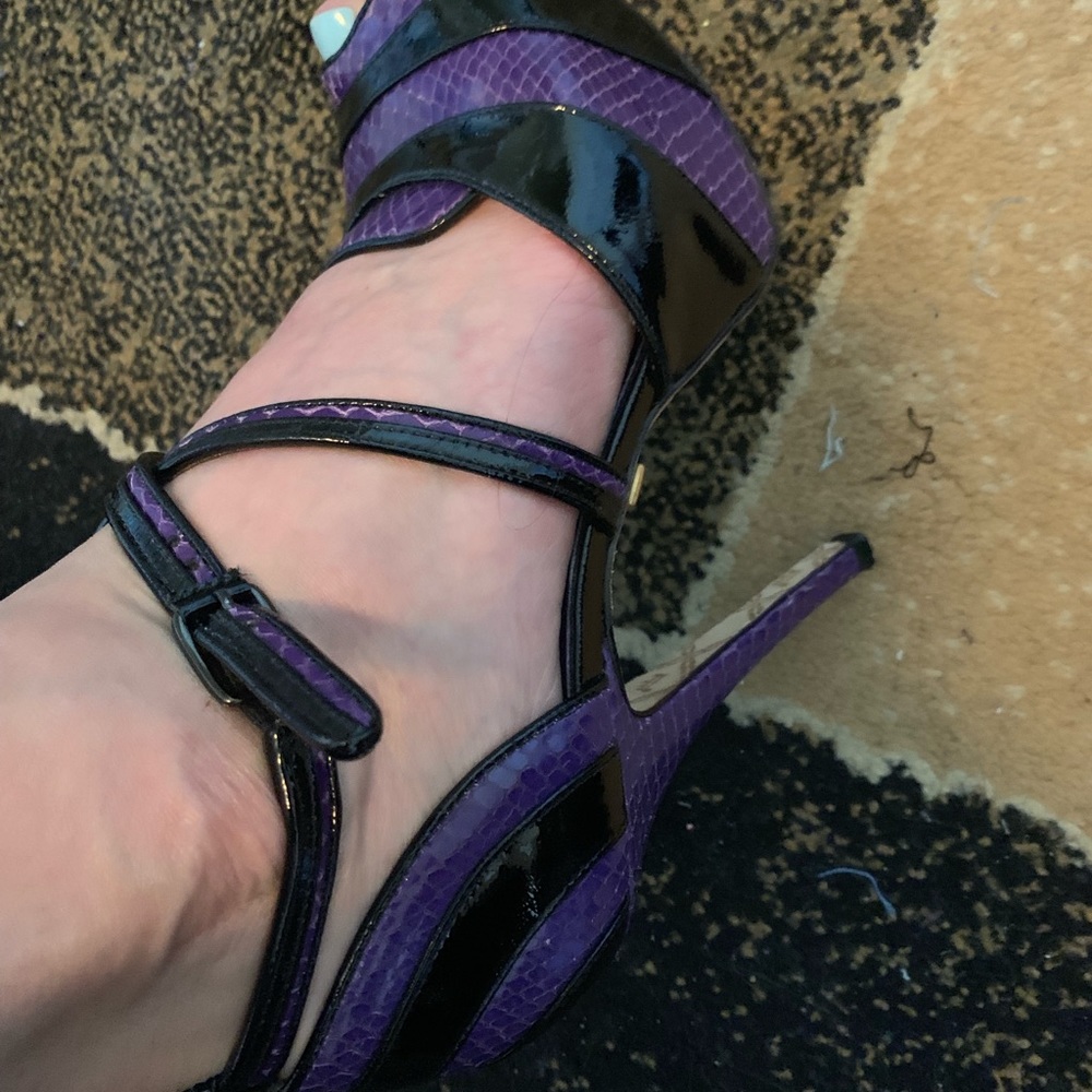LAMB Pumps - Picture 4 of 11